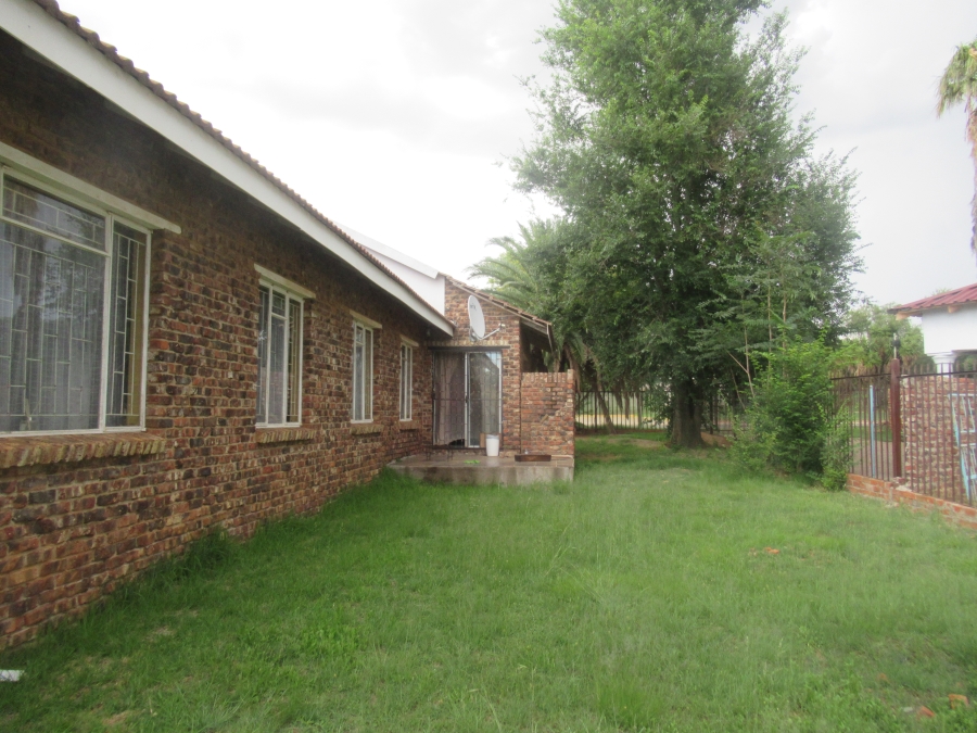 3 Bedroom Property for Sale in Riebeeckstad Free State